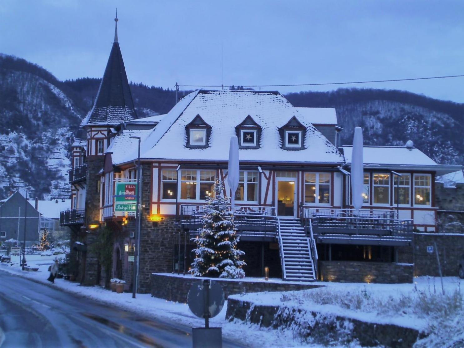 Weihnacht Arrangement Filla Andre Hotel Ernst Exterior foto